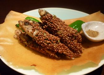 メヒカリとえごまのはさみ揚げ