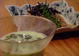 だだ茶豆とじゅん菜のつけ蕎麦