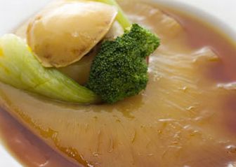 気仙沼産　フカヒレ姿煮込み