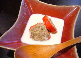 秋刀魚と有馬山椒のつみれと霜降り白菜と豆腐の和風ビシソワーズ