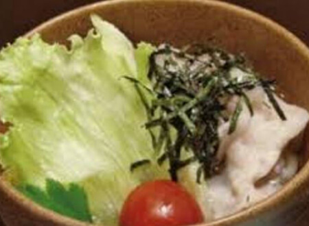 写真：西郷とんハン（黒豚わっぜぇか丼）