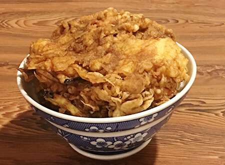 写真：野菜入りかき揚げ丼