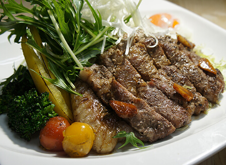 写真：菜香豚”せごどん～エセヘルシー～