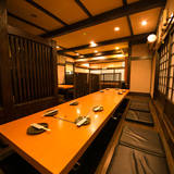 西九条駅から歩いてすぐ！　高架下にある、新鮮な海の幸がいただ…