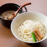 “もつ”との相性抜群の絶品つけ麺を！