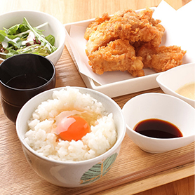 鶏とワインが自慢の隠れ家的なお店でいただく絶品ランチ